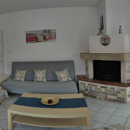 Roses Rt Apartments Skioni I Νέα Σκιώνη Εξωτερικό φωτογραφία
