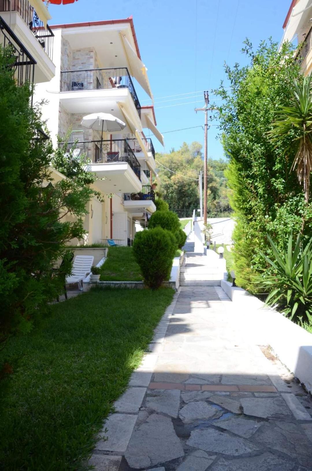 Roses Rt Apartments Skioni I Νέα Σκιώνη Εξωτερικό φωτογραφία