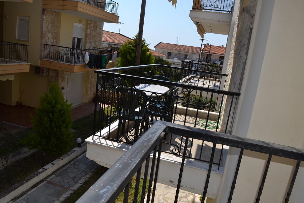 Roses Rt Apartments Skioni I Νέα Σκιώνη Εξωτερικό φωτογραφία